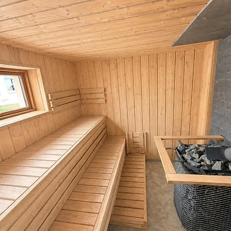Kalvi Tee Puhkemaja Hébergement de vacances *