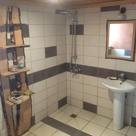 Kalvi Tee Puhkemaja * Viru-Nigula