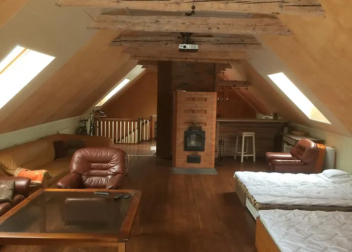 펜션 Kalvi Tee Puhkemaja